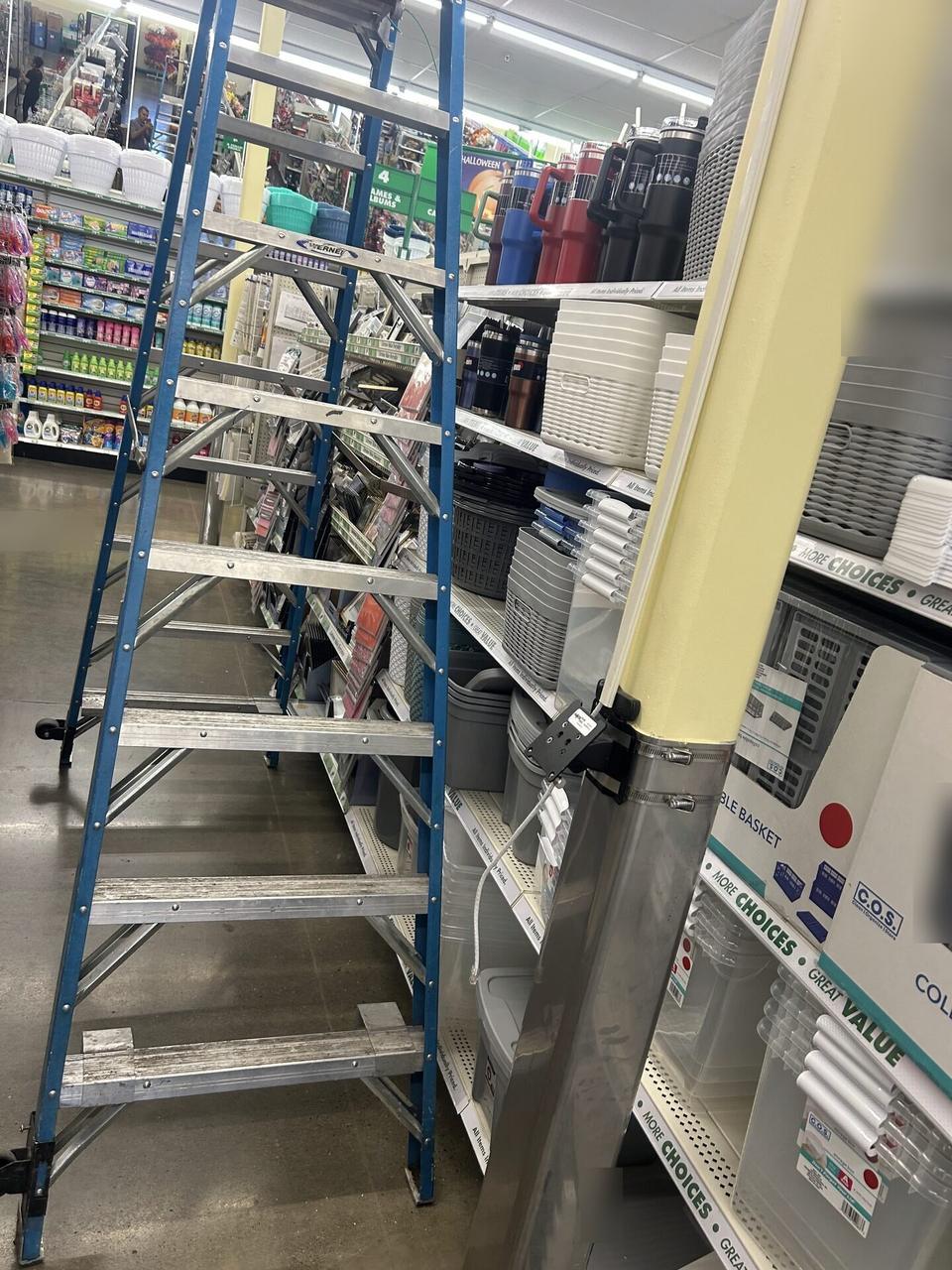 Service documentation showing register counter technology during onsite service during retail support